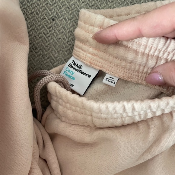 Tna sweatsuit - Picture 3 of 3